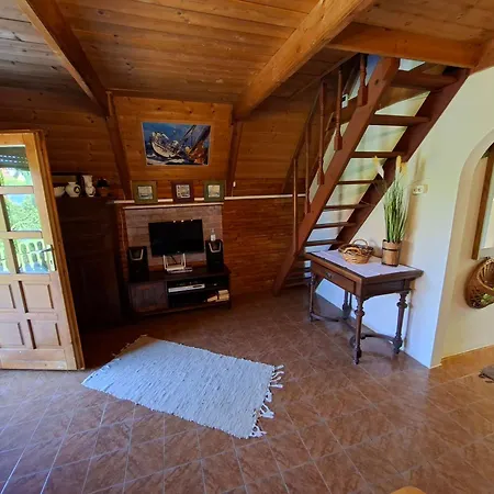 Vitorlas Nyaralohaz Vakantiehuis Balatonmáriafürdő